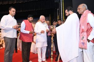 Sant Samagam Vishwa Maitri Mahotsav 388